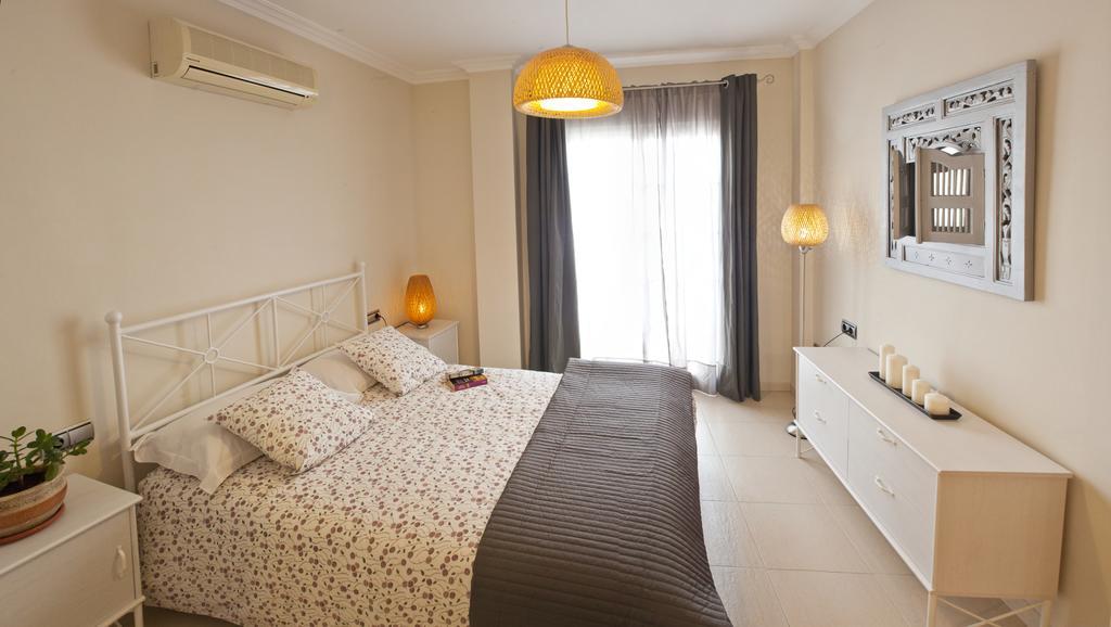 Apartment Ambrosia Nerja Oda fotoğraf