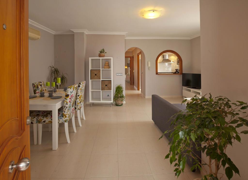 Apartment Ambrosia Nerja Oda fotoğraf